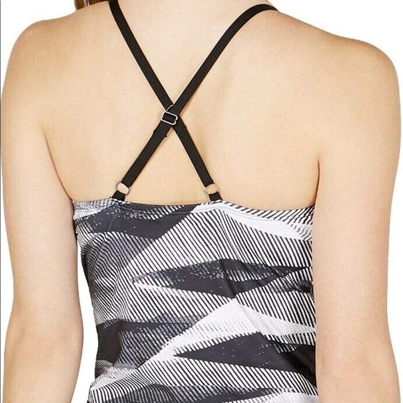 NIKE Crossback Tankini Swim Top - Picture 2 of 5